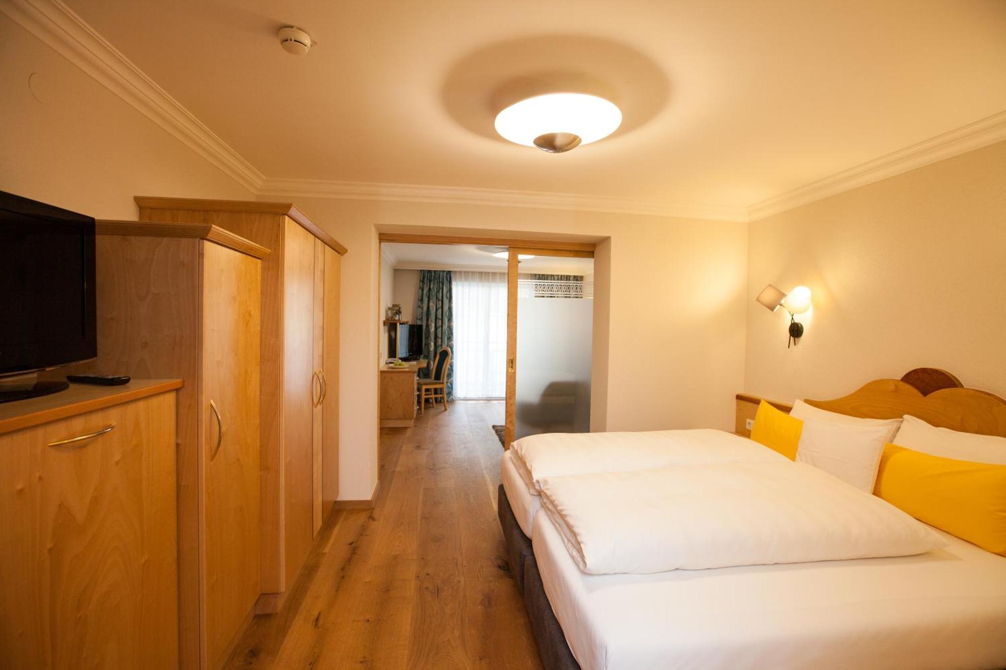 Hotel Jaegerhof イシュグル エクステリア 写真
